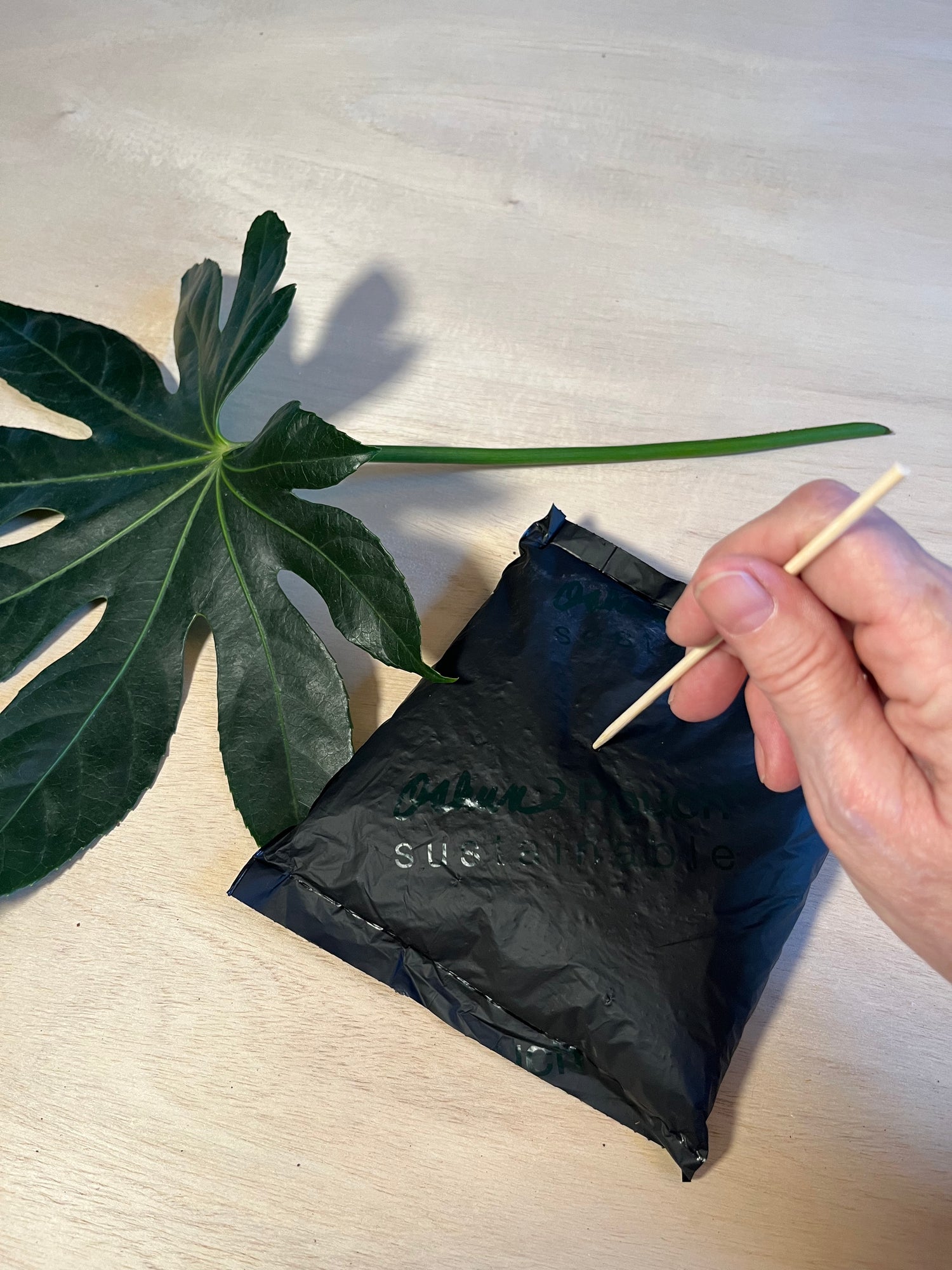 OshunPouch in Use - An Eco Friendly Alternative to Floral Foam